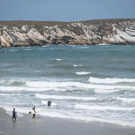 Huttopia Lagoa De Obidos مكان تخييم